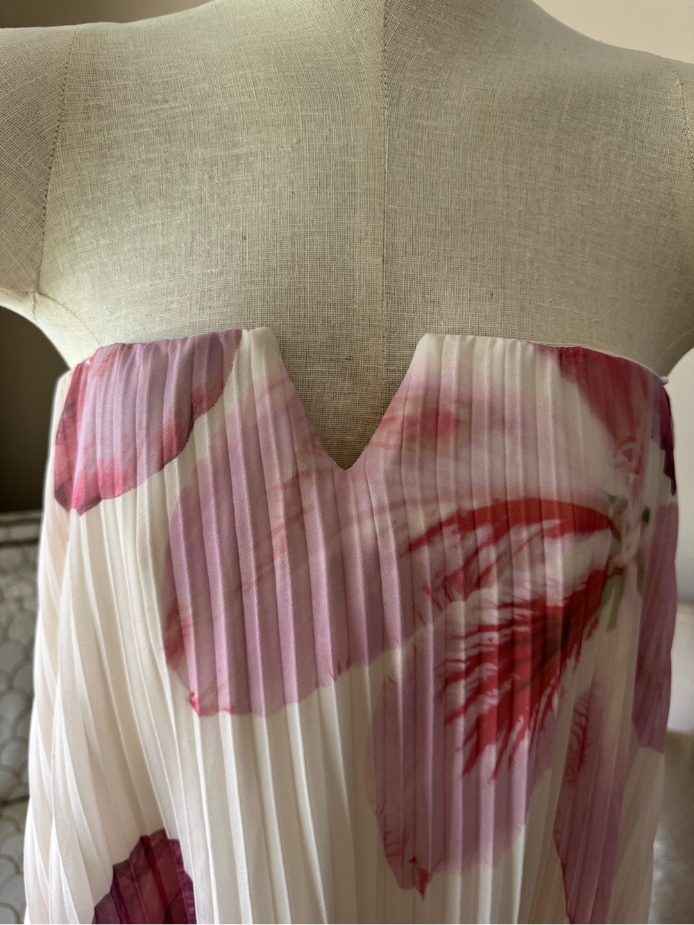 Drift Rose Pleated High-Low Maxi Dress By VICI - Picture 10 of 16
